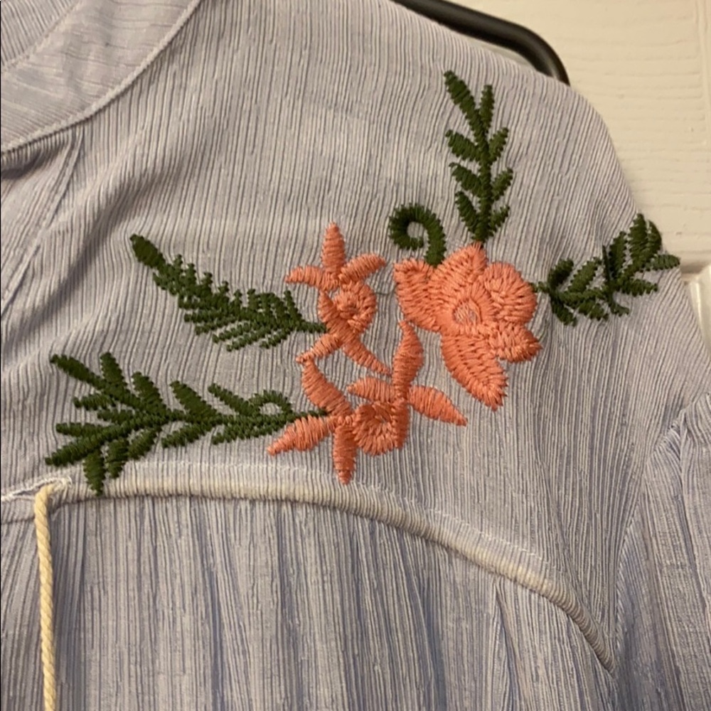 Blouse - Picture 3 of 3